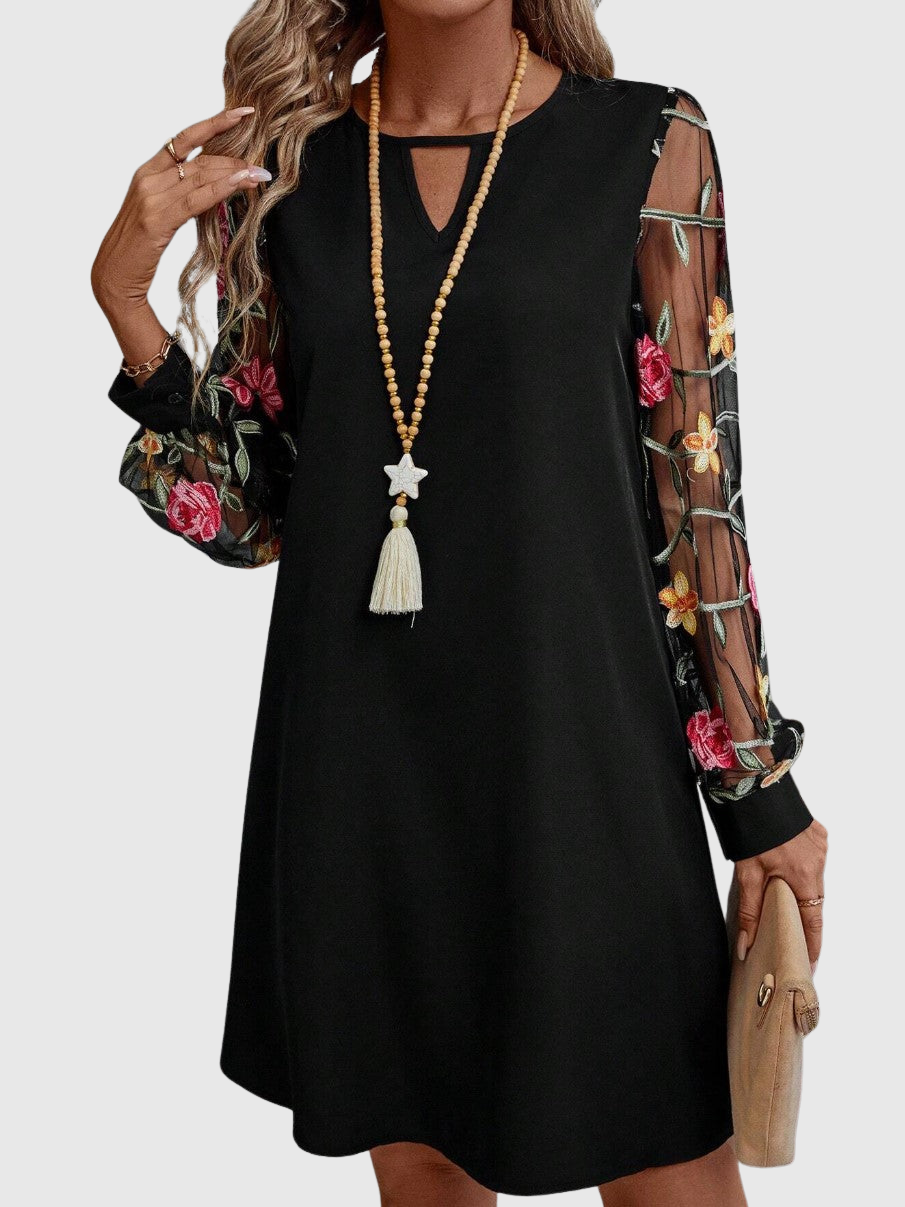 Émilienne™ – Élégance florale douce et féminine