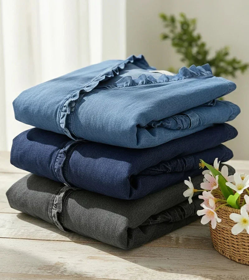 Clémence™ — Blouse fluide col V volanté